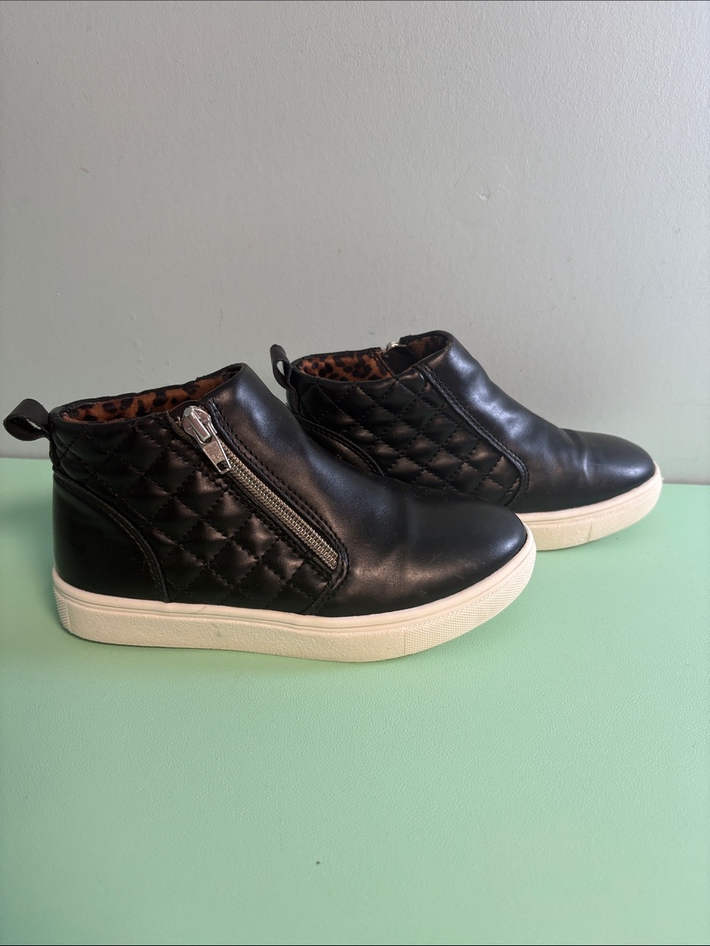 Steve Madden George Jreggie Black Quilted Shoes, Girl Size 13 Shoe